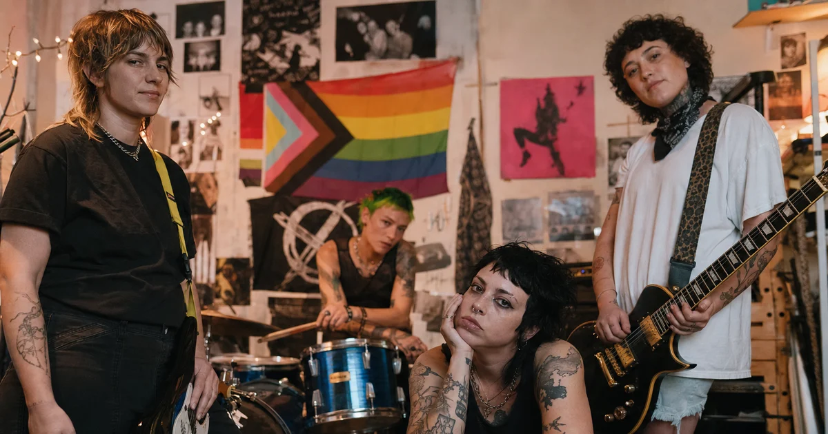 Team Dresch повертаються: альбом «Furthermore» через 30 років — queercore і трек «One Song»
